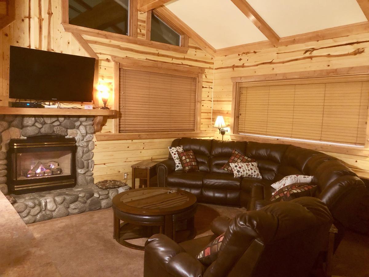 Giant Oaks Lodge Running Springs Exterior foto