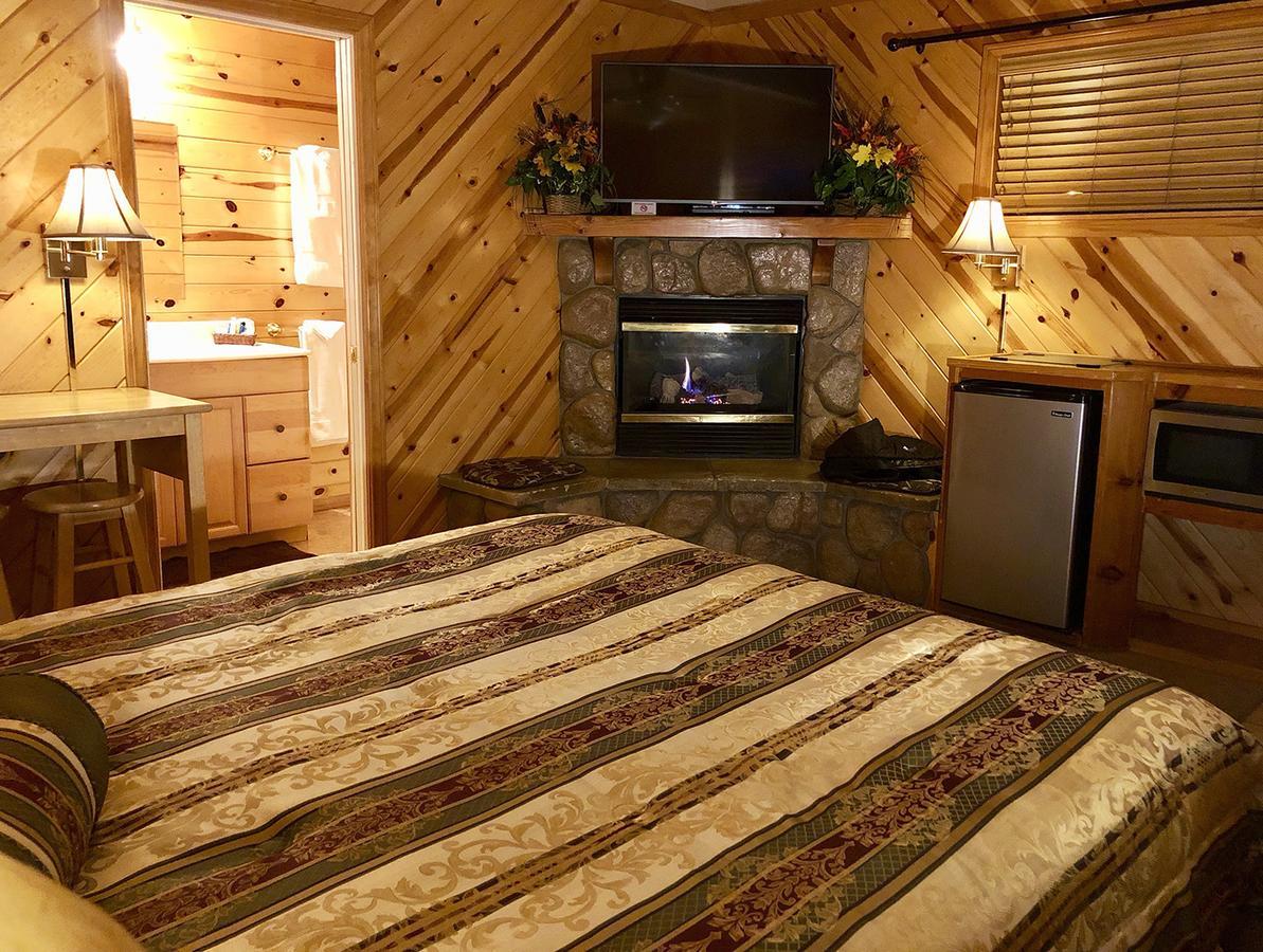 Giant Oaks Lodge Running Springs Exterior foto