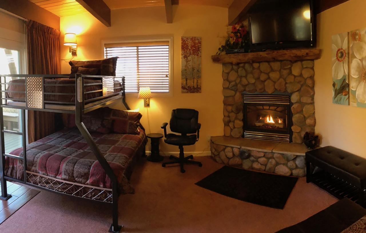 Giant Oaks Lodge Running Springs Exterior foto